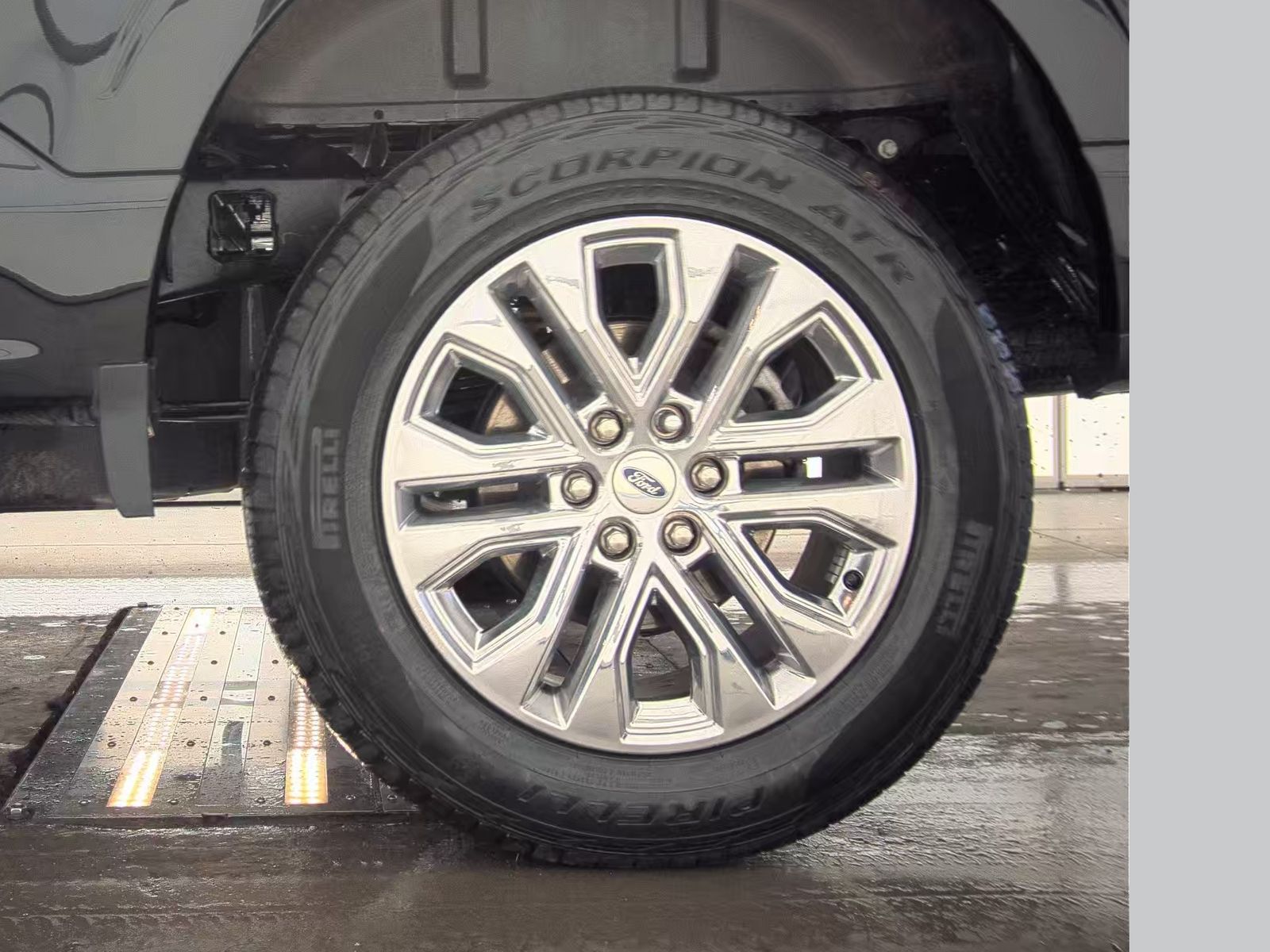 2024 Ford F-150 Hybrid XLT AWD