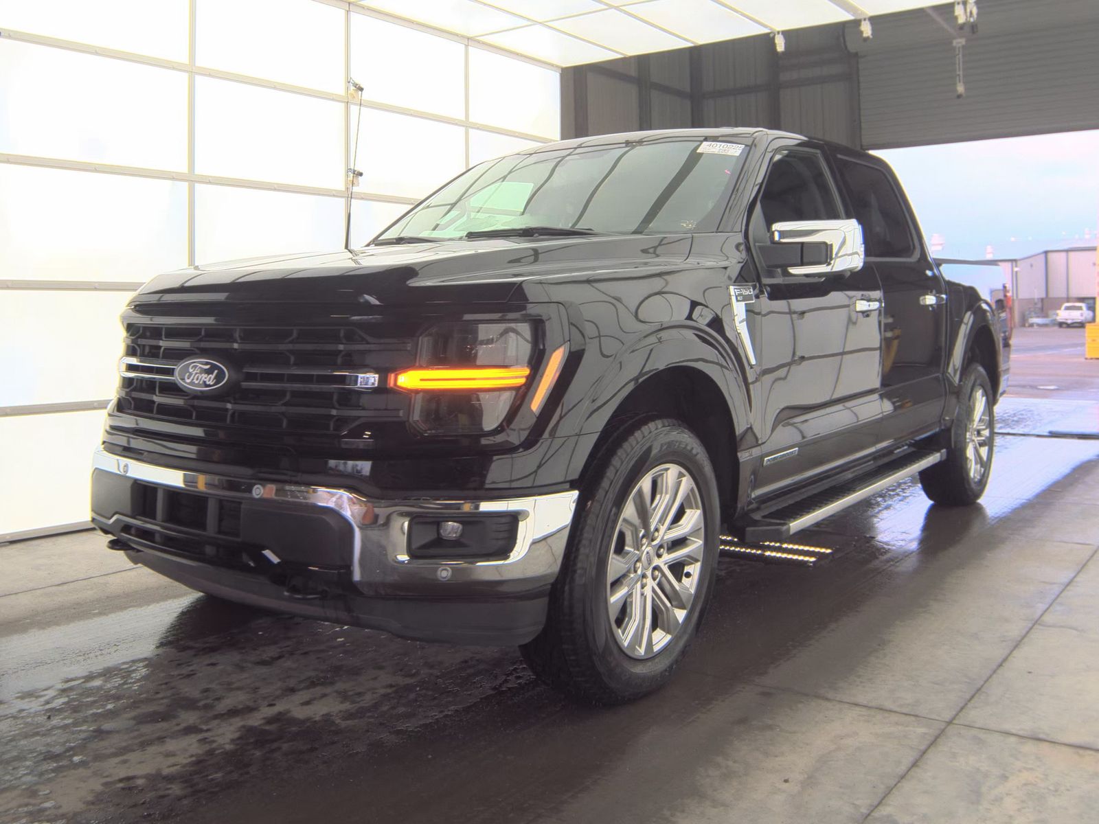 2024 Ford F-150 Hybrid XLT AWD