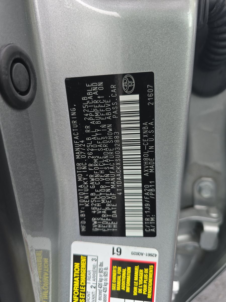 2025 Toyota Camry LE FWD