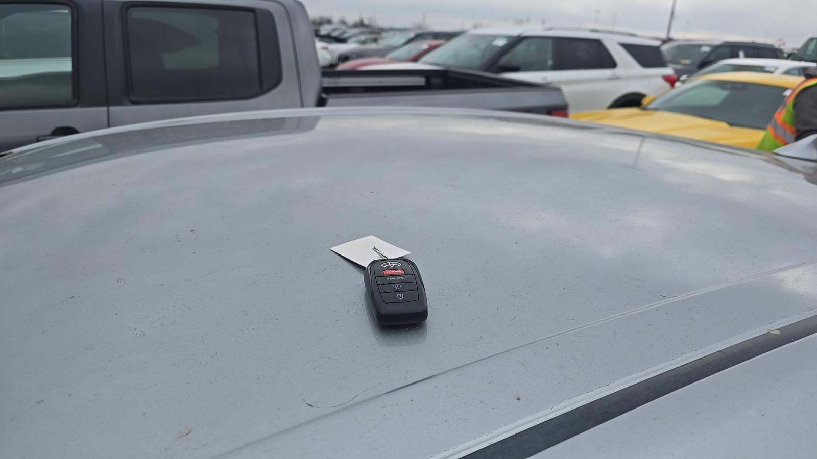 2025 Toyota Camry LE FWD