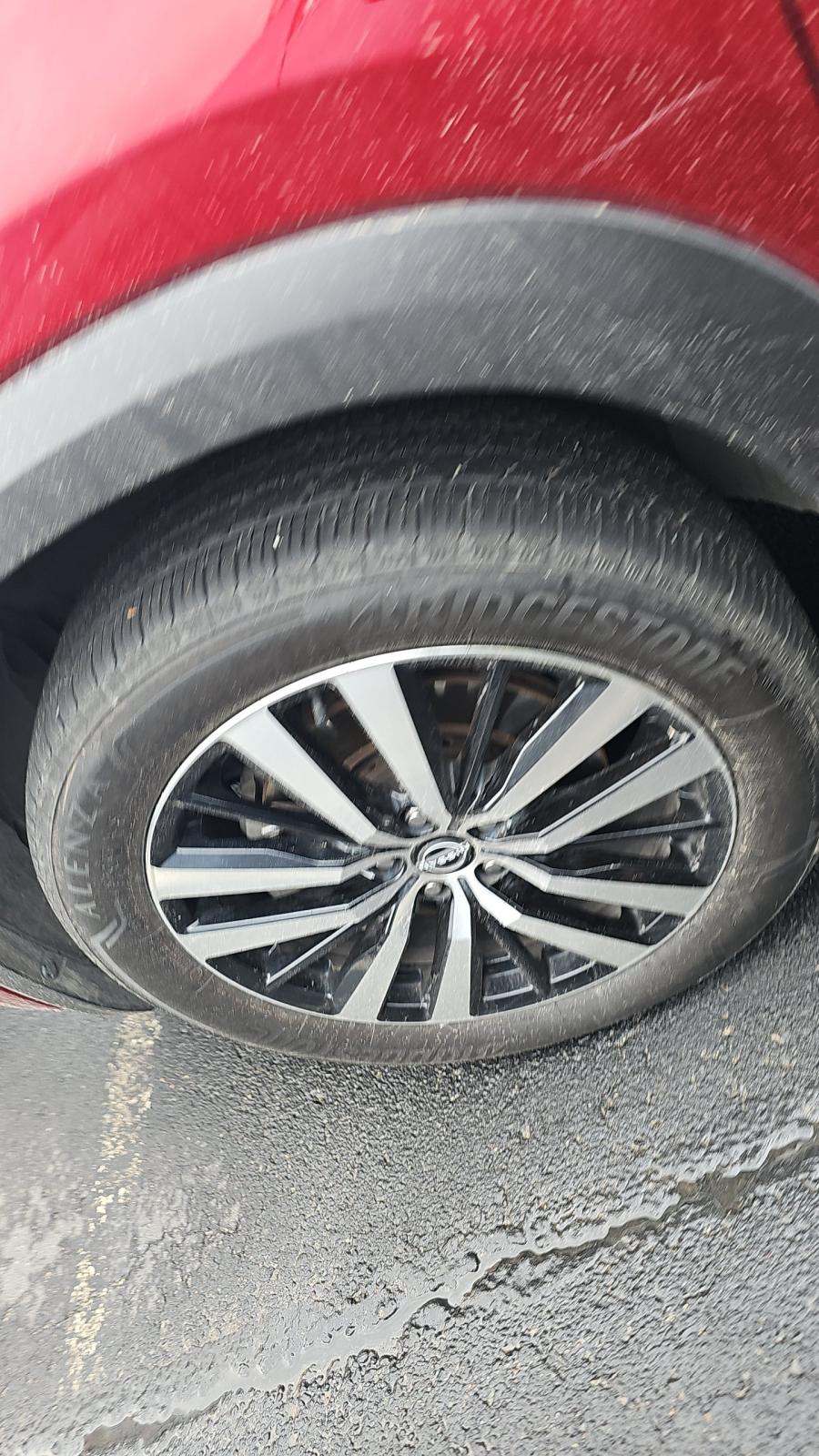 2024 Nissan Pathfinder Platinum FWD