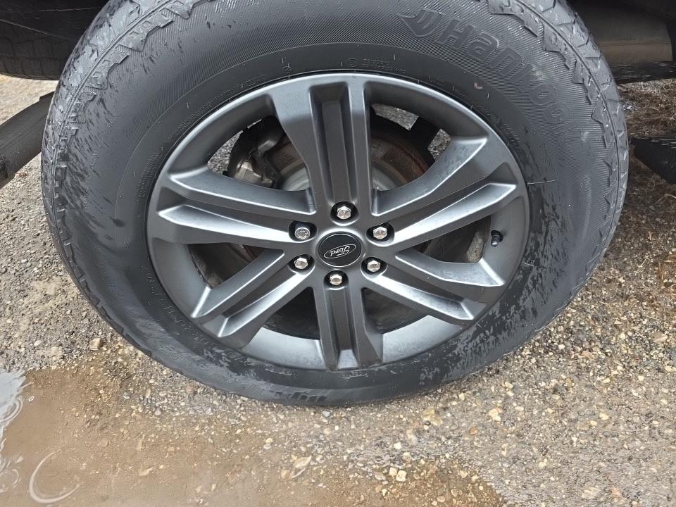 2023 Ford F-150 Lariat AWD