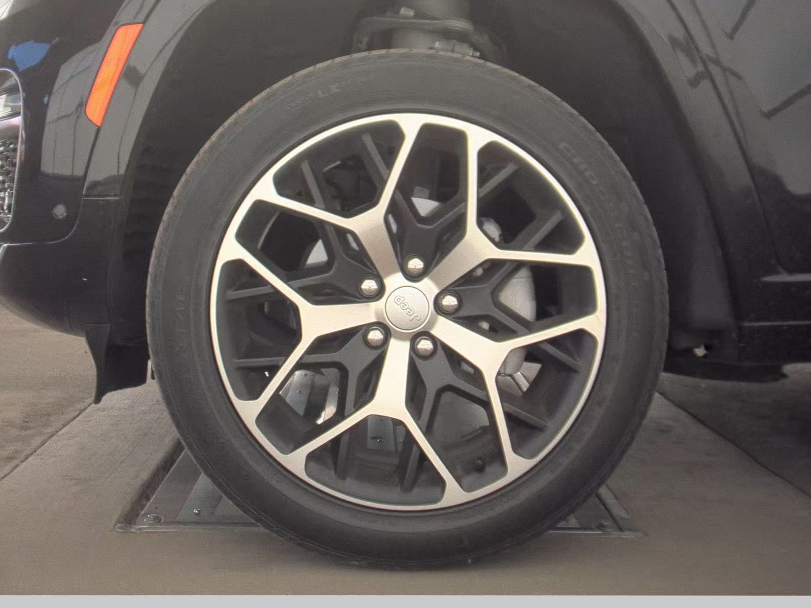 JEEP GRAND CHEROKEE - 10