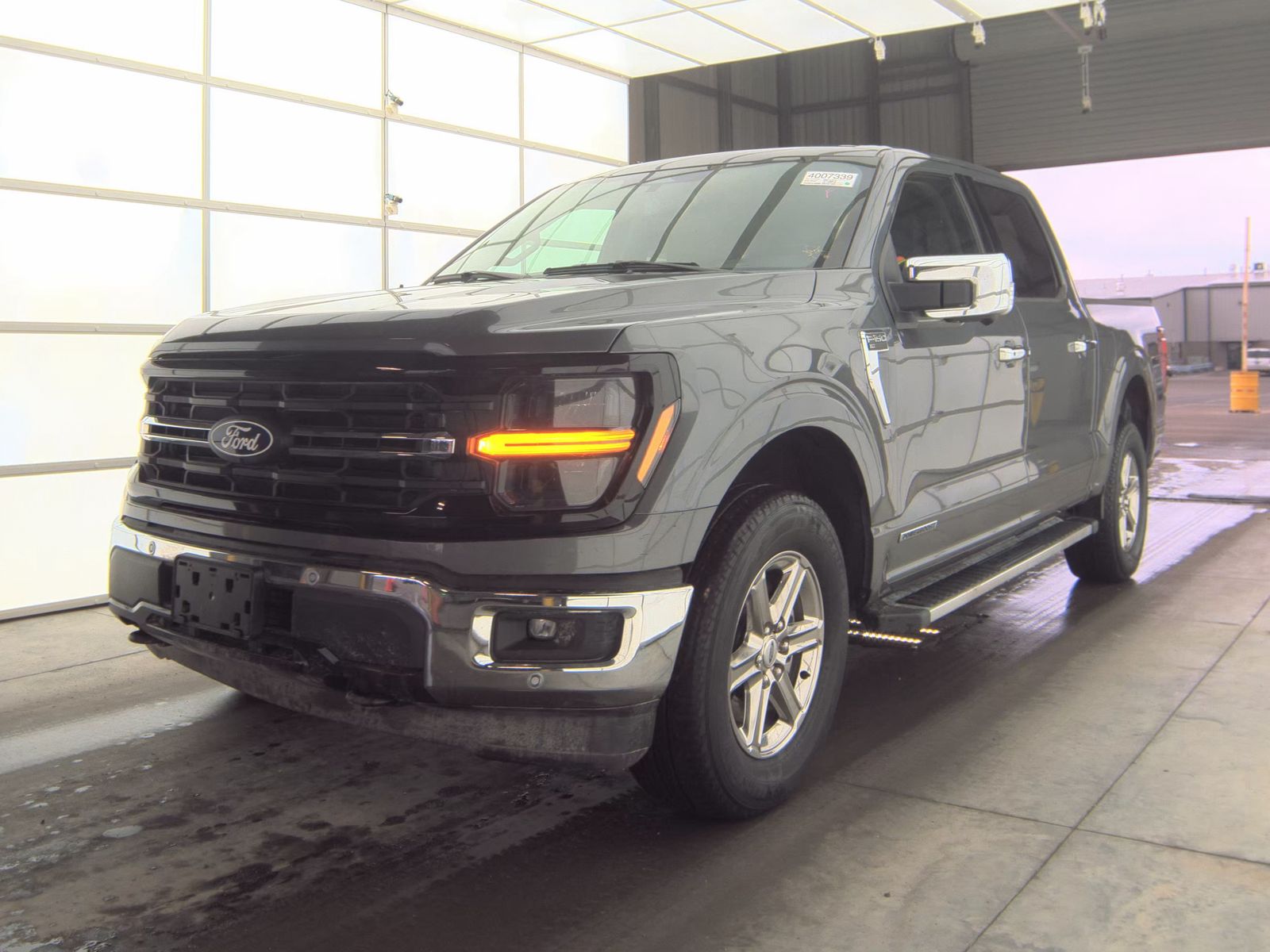 2024 Ford F-150 Hybrid XLT AWD