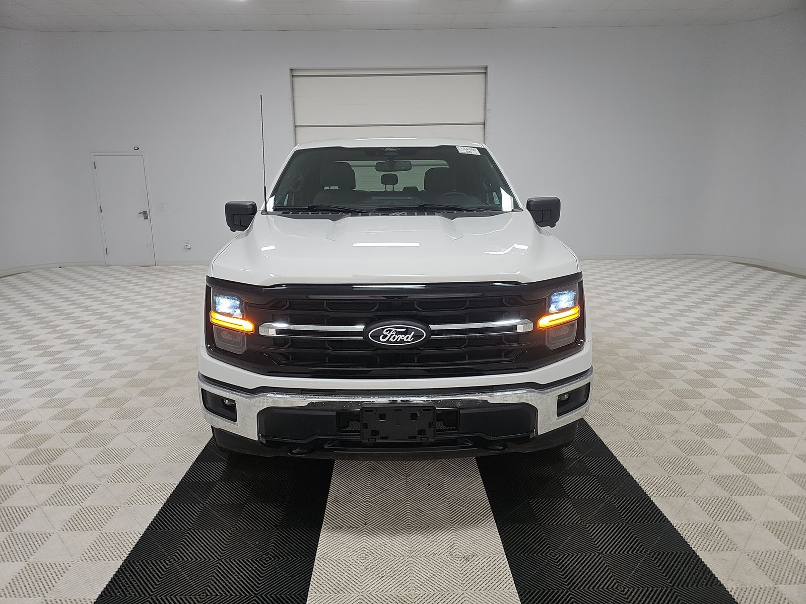 2024 Ford F-150 XLT AWD