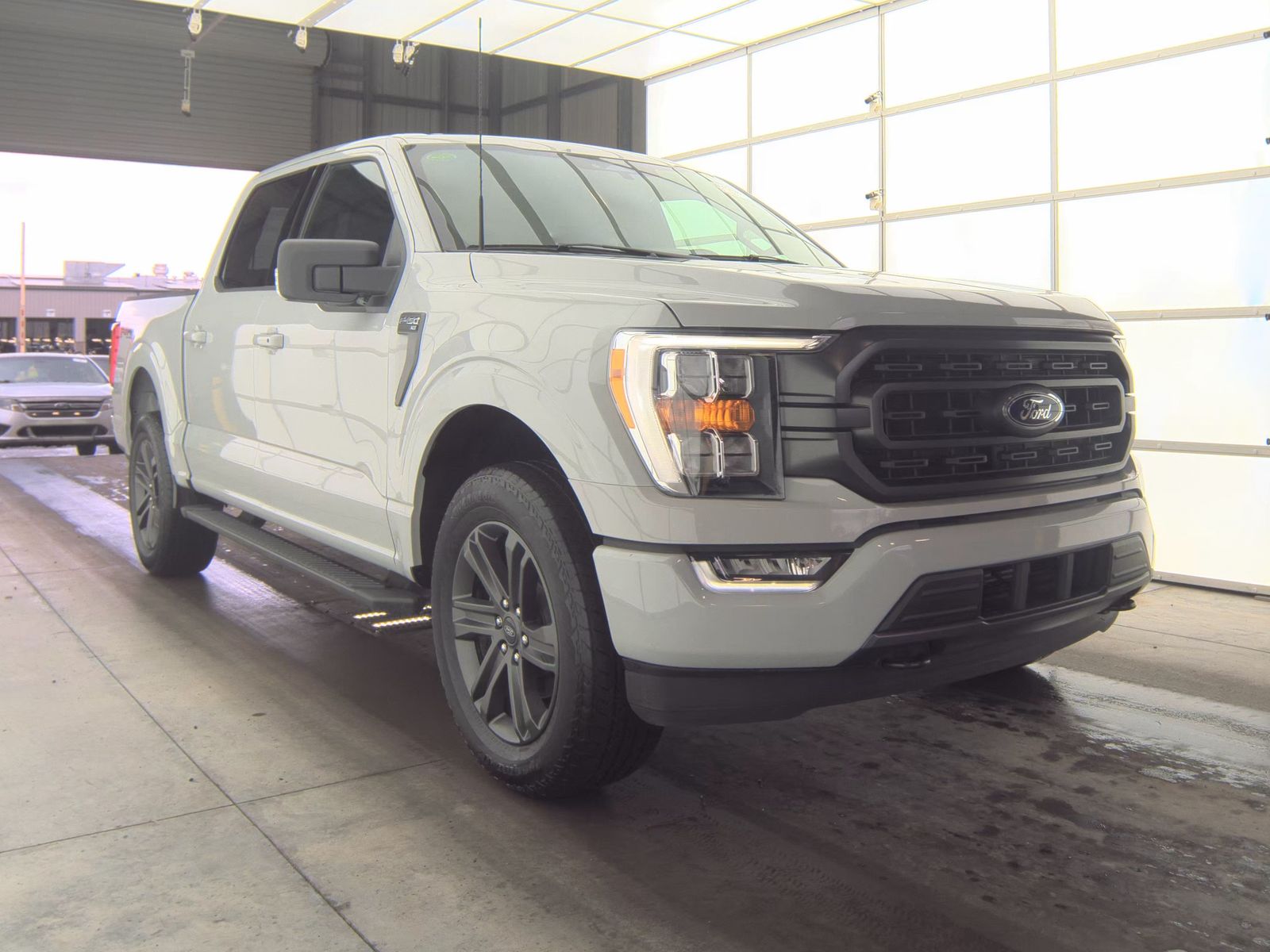 2023 Ford F-150 XLT AWD
