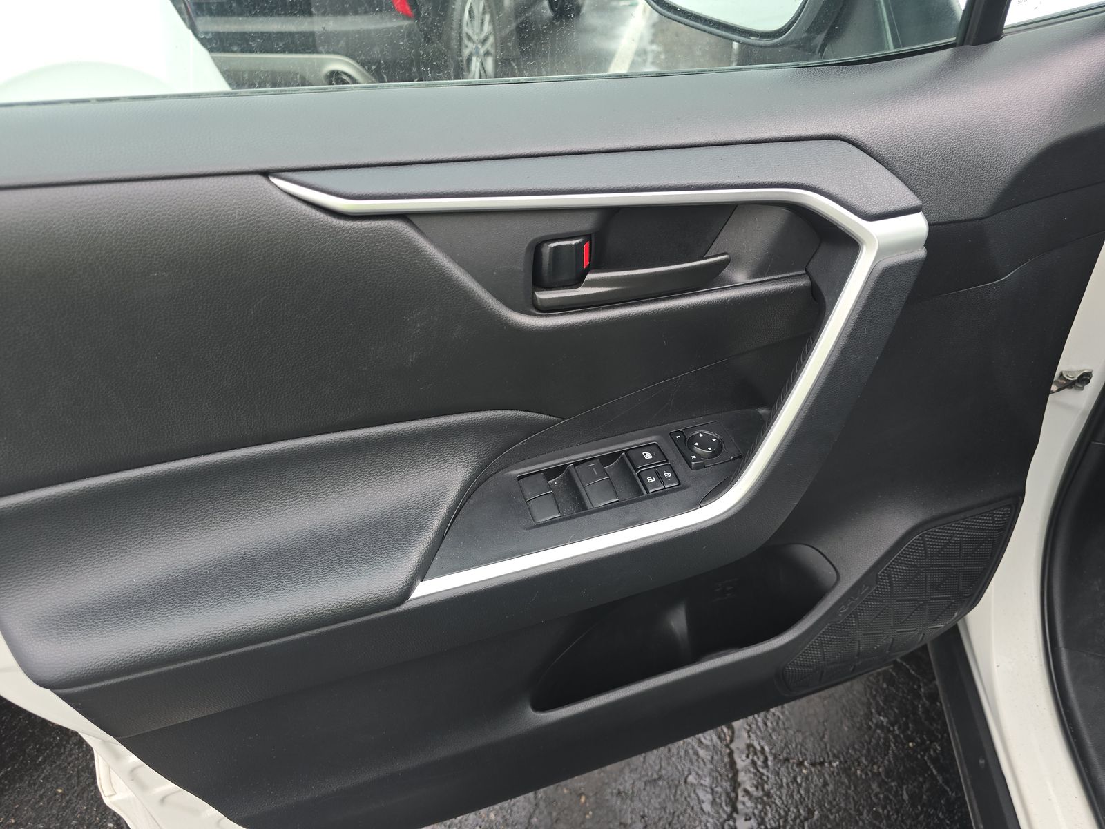 2024 Toyota RAV4 LE AWD