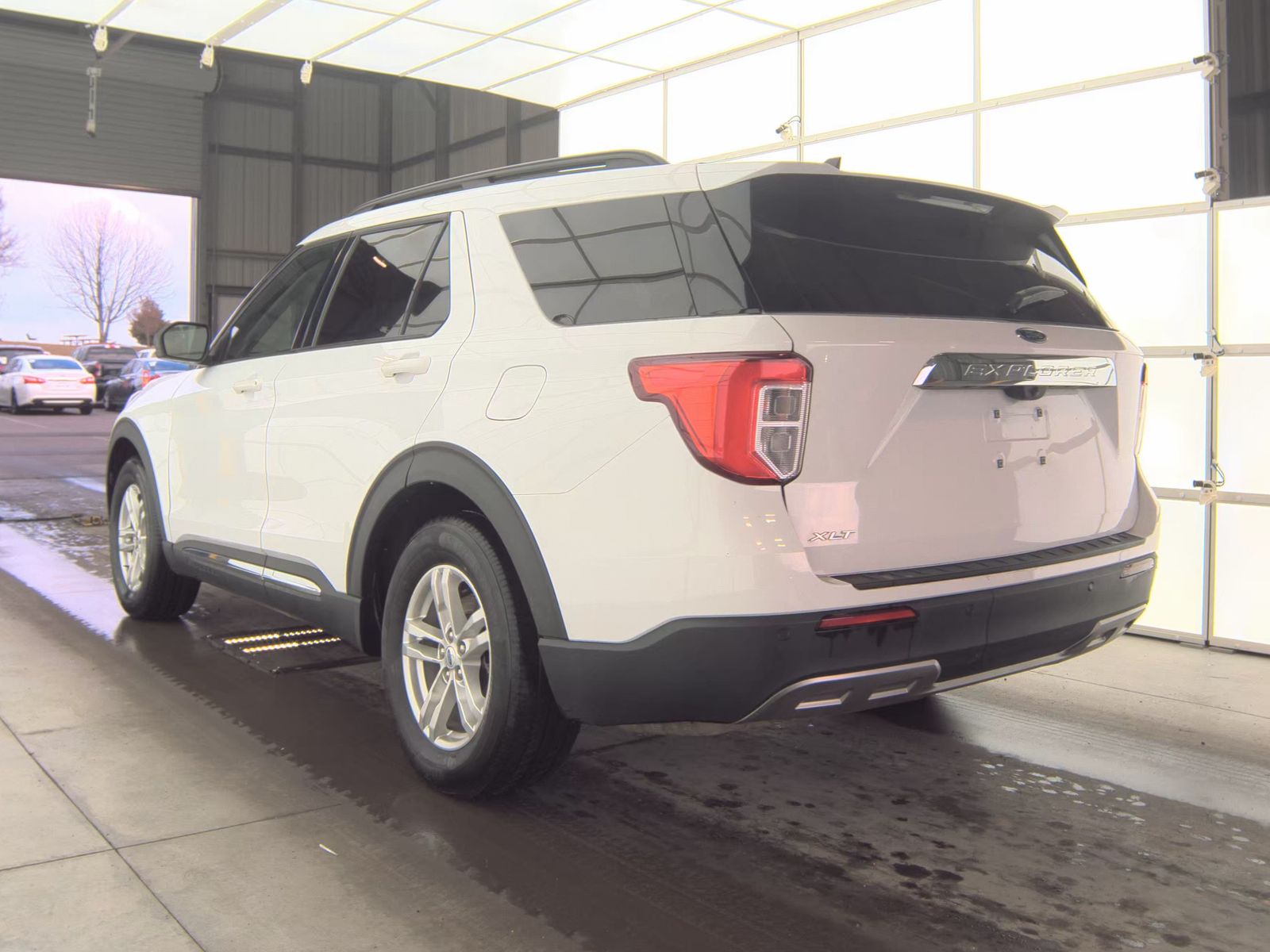 2023 Ford Explorer XLT RWD