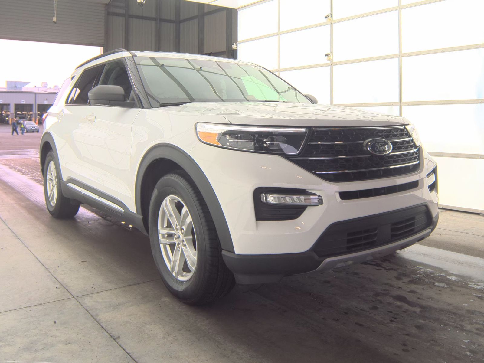 2023 Ford Explorer XLT RWD