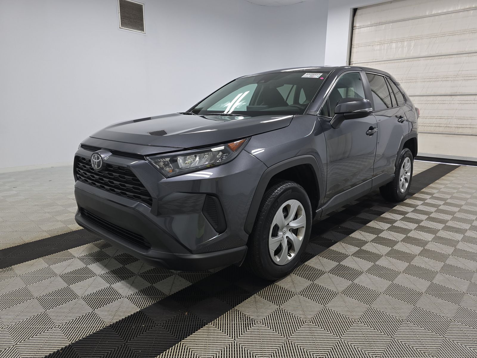 2022 Toyota RAV4 LE FWD