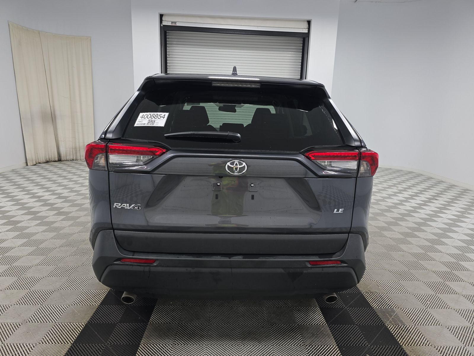 2022 Toyota RAV4 LE FWD