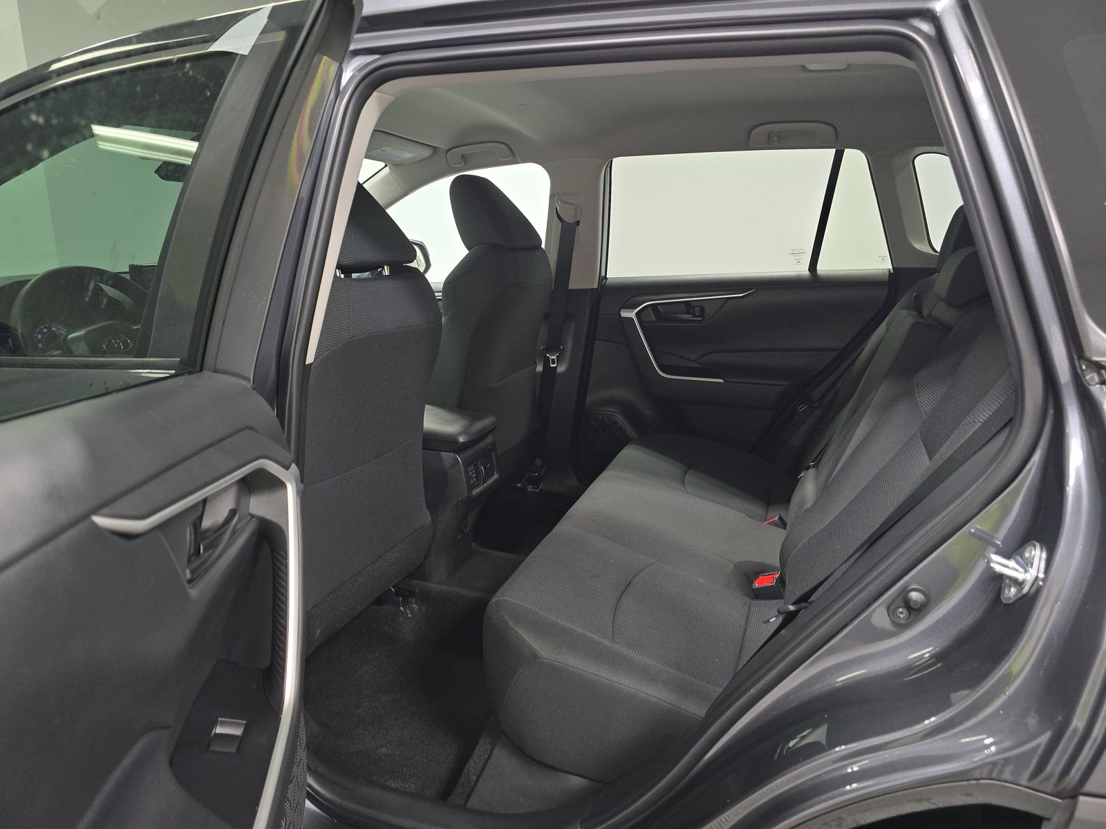 2022 Toyota RAV4 LE FWD