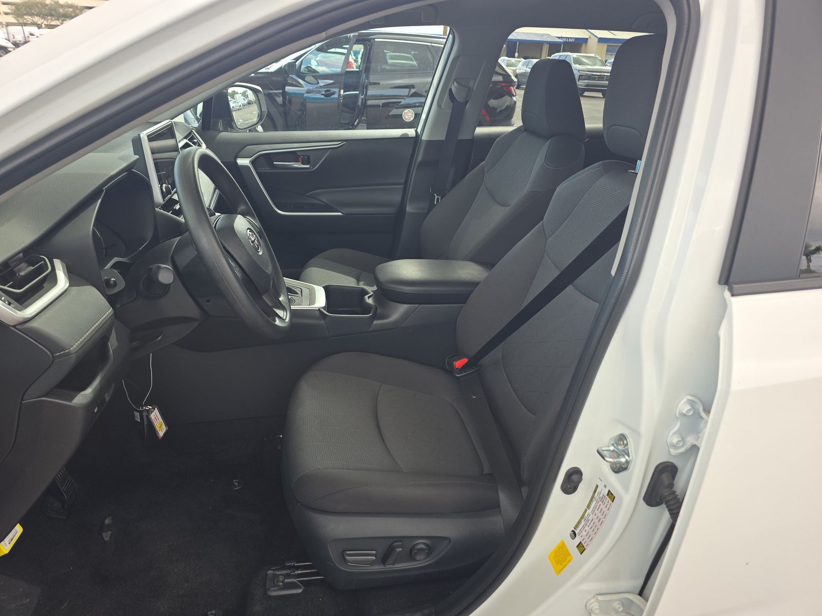 2025 Toyota RAV4 Hybrid XLE AWD