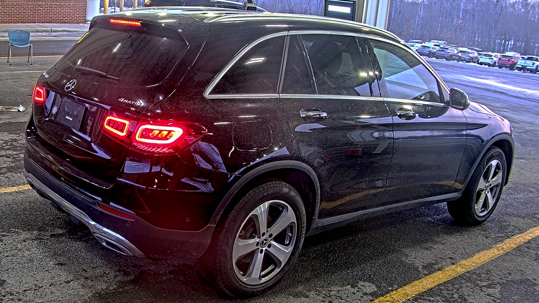 Mercedes-Benz GLC 300 4MATIC снимка Mercedes-Benz GLC 300 4MATIC