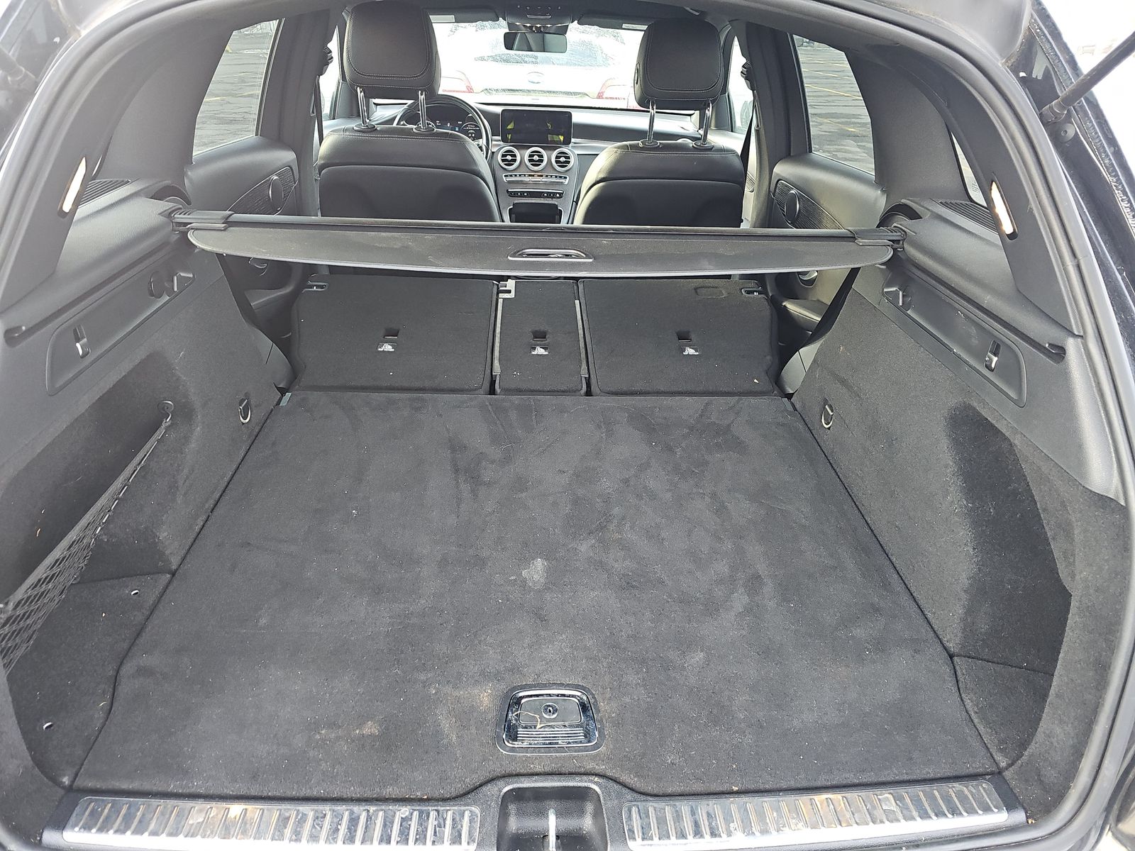 Mercedes-Benz GLC 300 4MATIC снимка Mercedes-Benz GLC 300 4MATIC