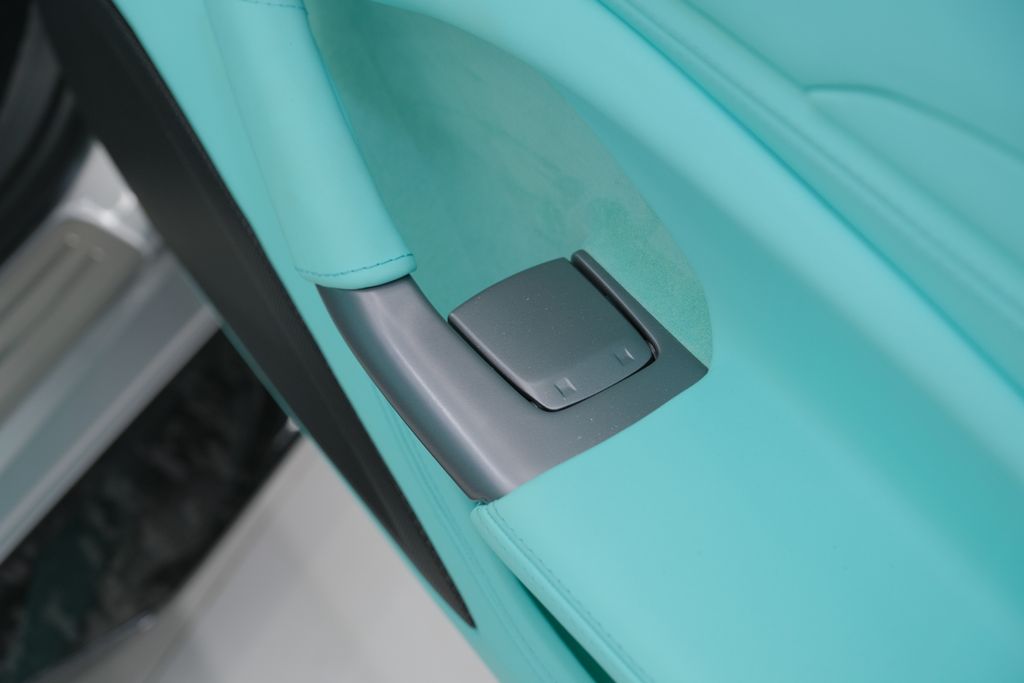 2023 Ferrari F8 Base RWD