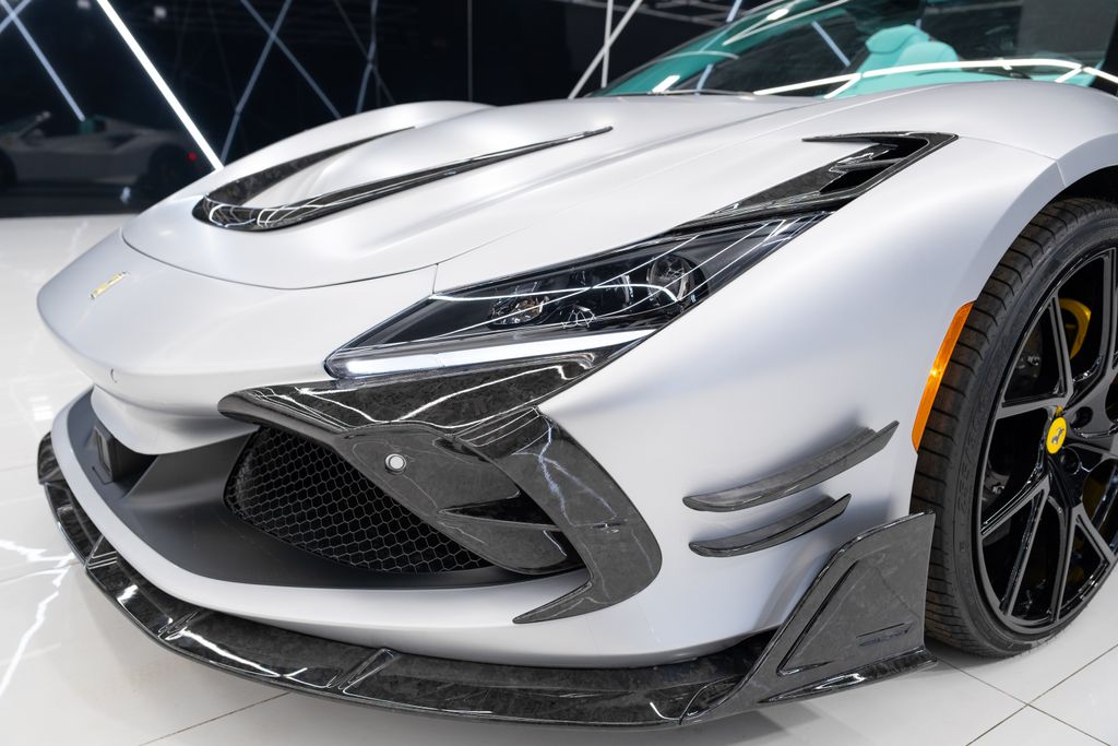 2023 Ferrari F8 Base RWD