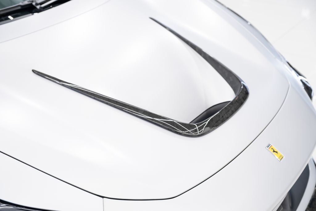 2023 Ferrari F8 Base RWD