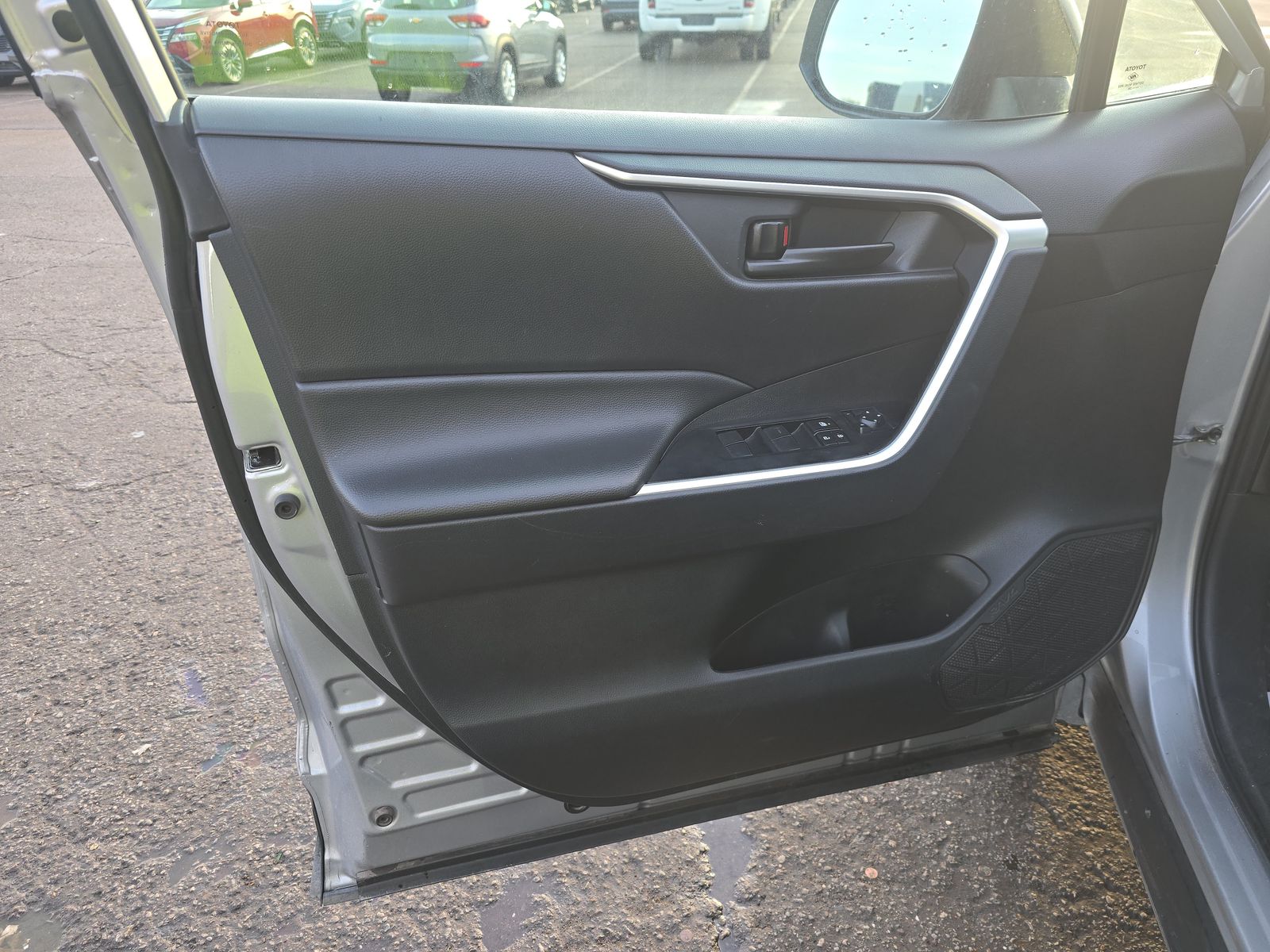 2024 Toyota RAV4 LE AWD