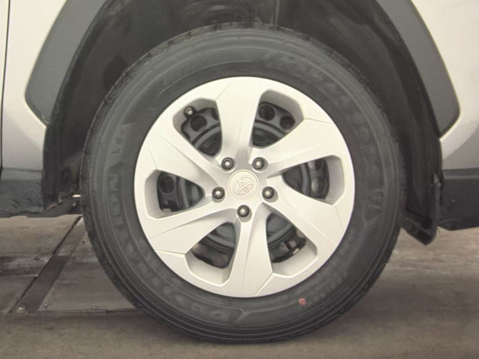 2024 Toyota RAV4 LE AWD