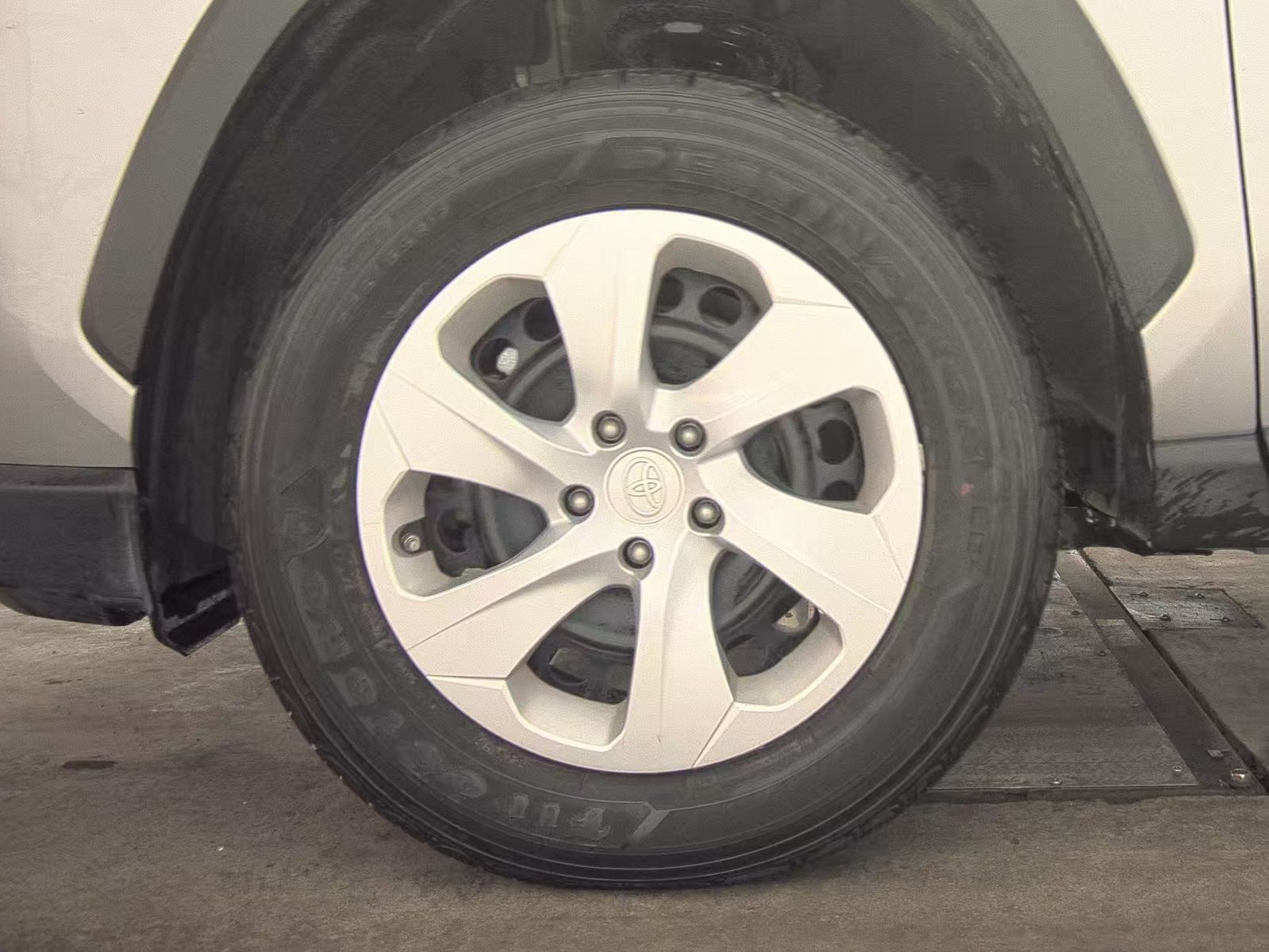 2024 Toyota RAV4 LE AWD