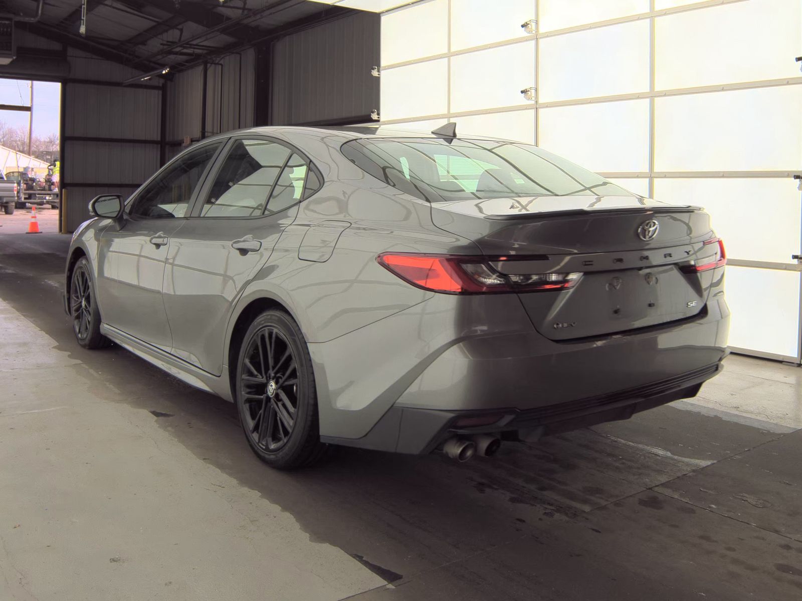 2025 Toyota Camry SE FWD