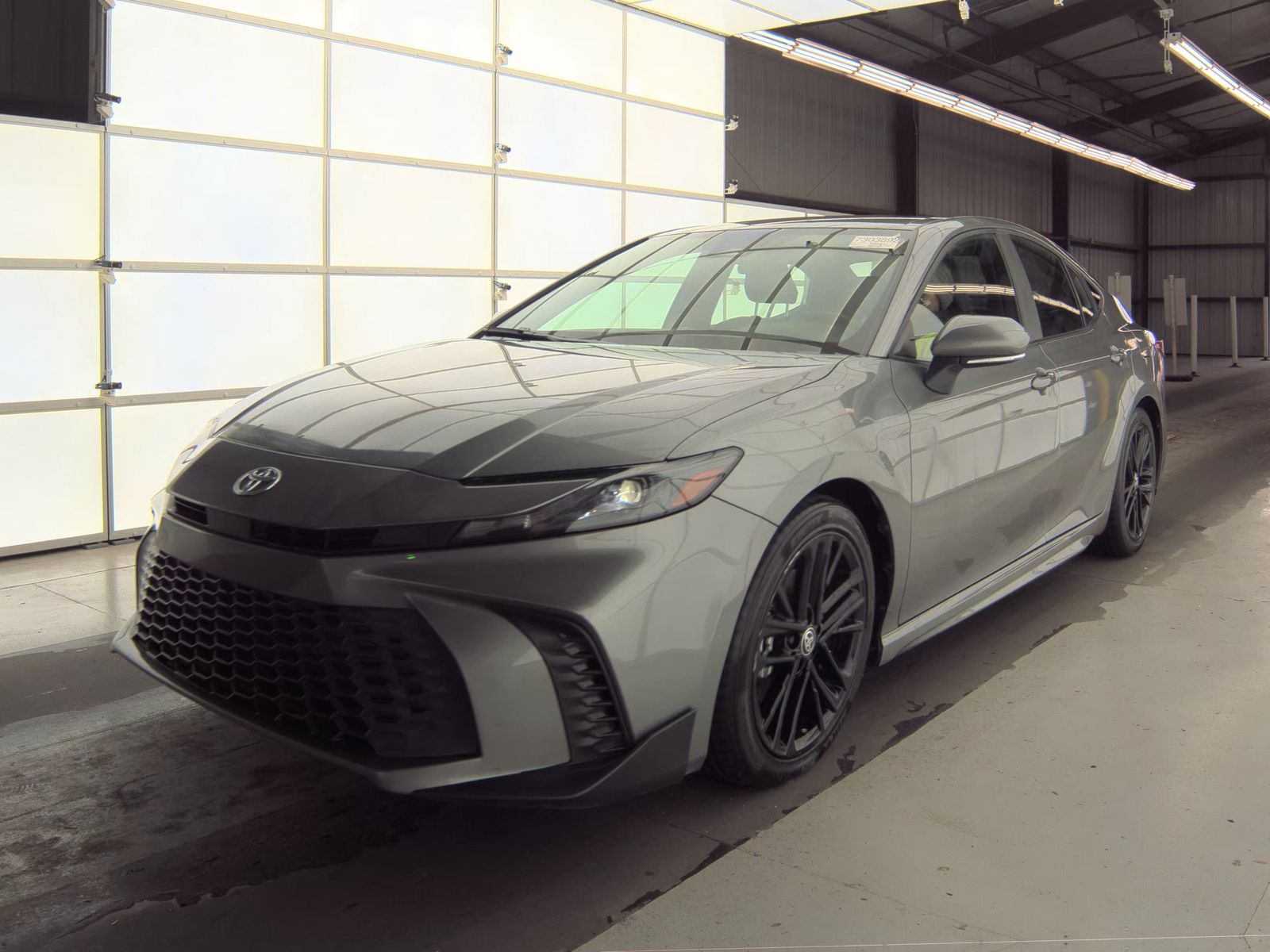 2025 Toyota Camry SE FWD