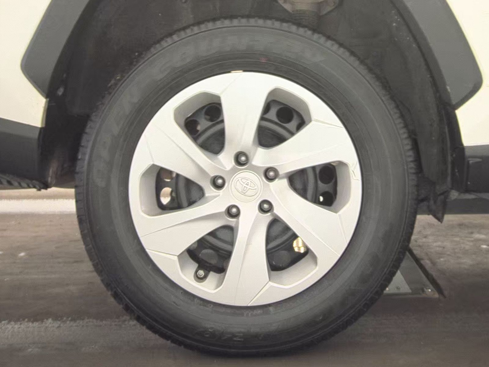 2024 Toyota RAV4 LE AWD