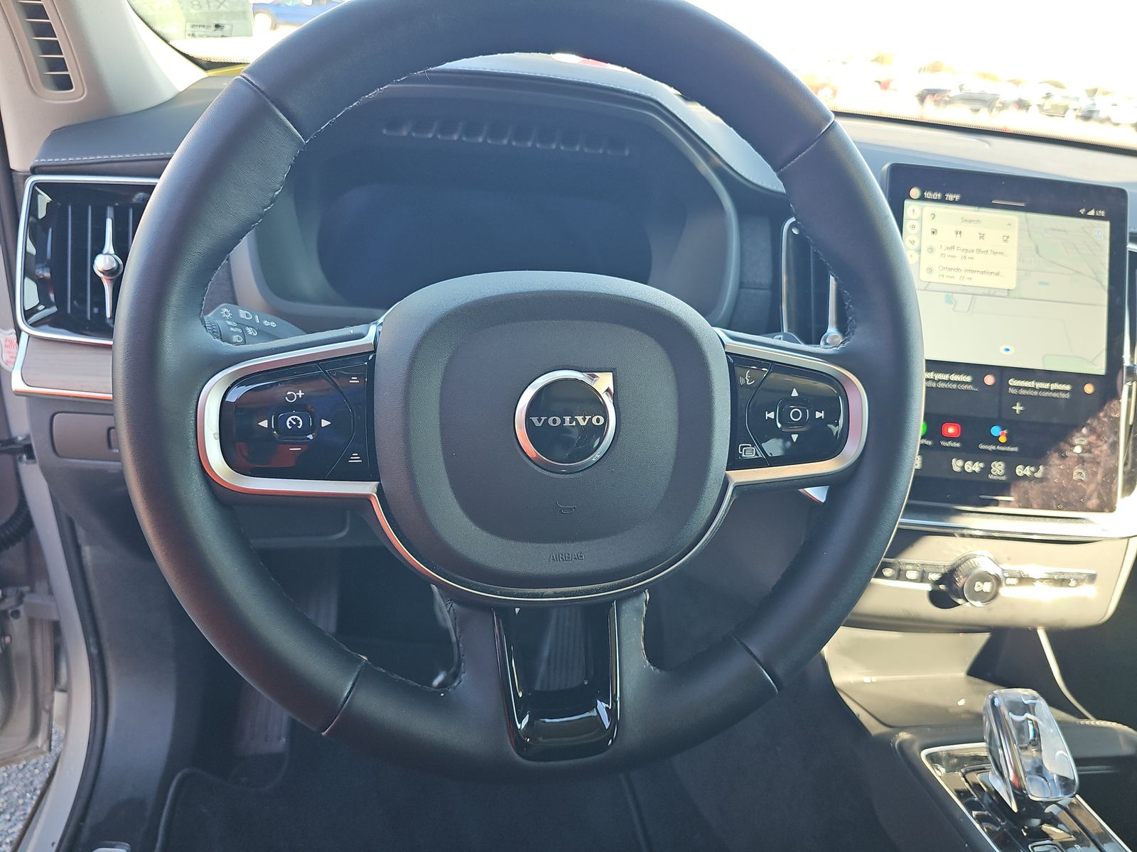 2025 Volvo XC90 B6 Plus AWD