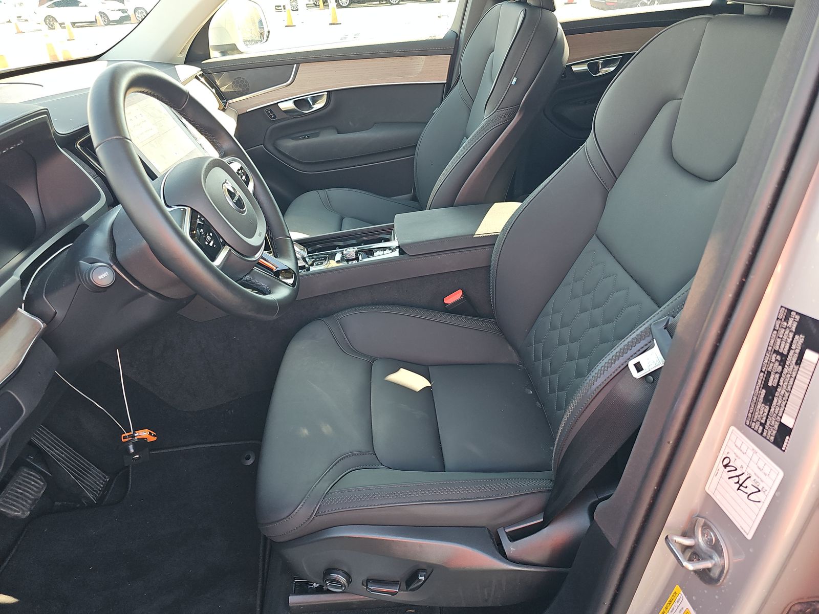 2025 Volvo XC90 B6 Plus AWD