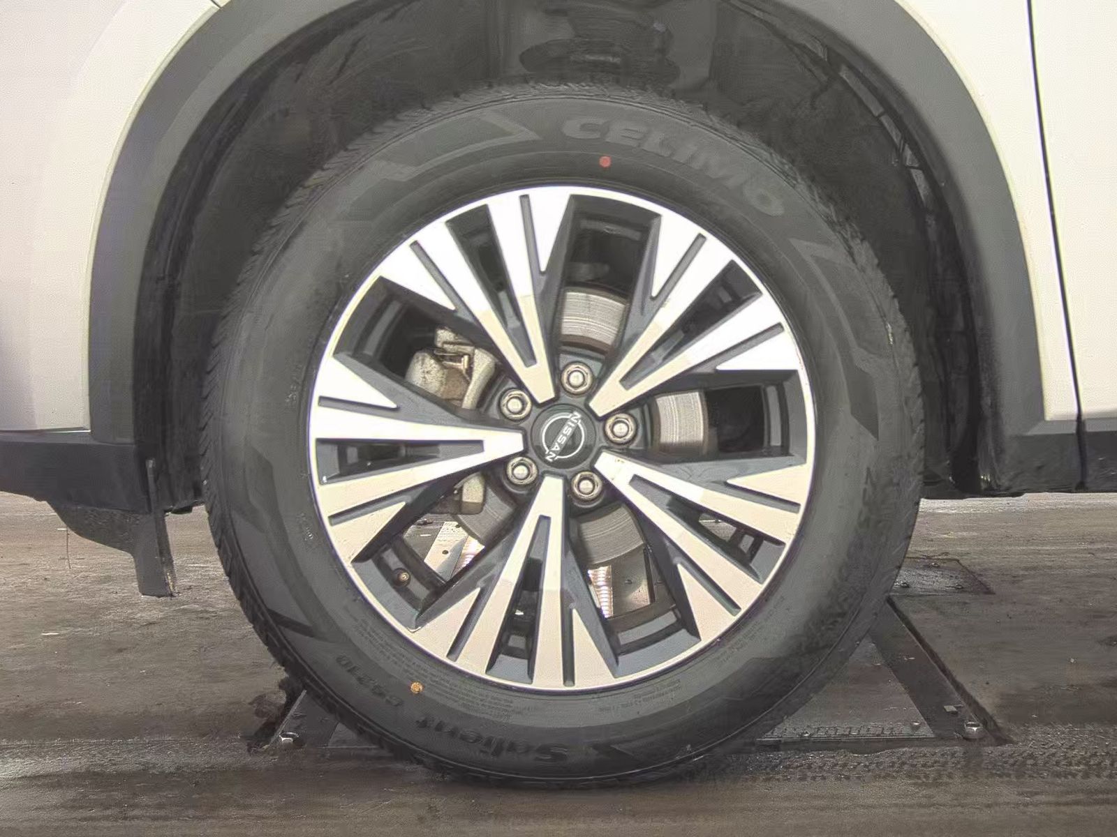 2023 Nissan Rogue SV FWD