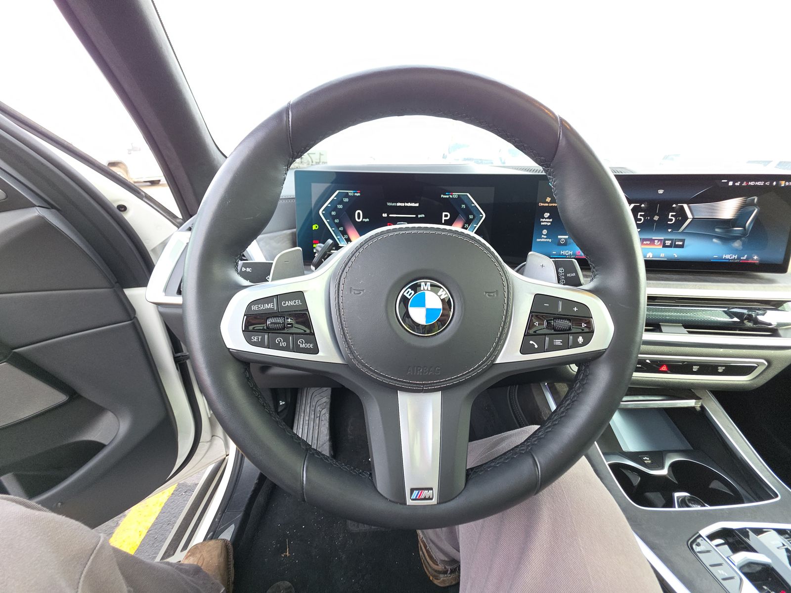 2025 BMW X7 xDrive40i AWD