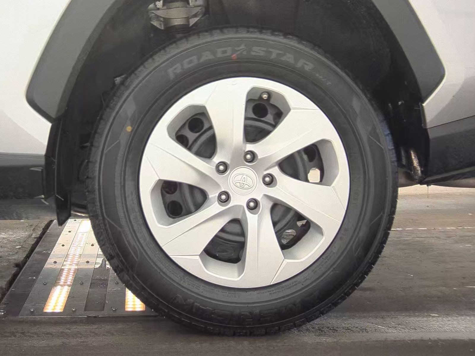 2024 Toyota RAV4 LE AWD