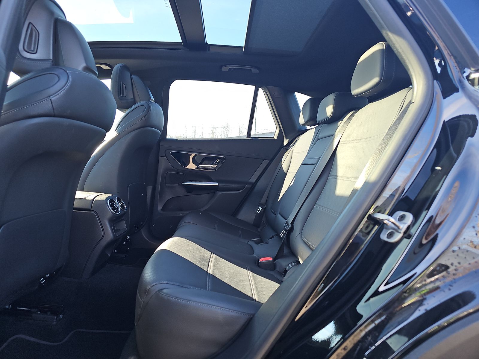 2024 Mercedes-Benz GLC GLC 300 RWD