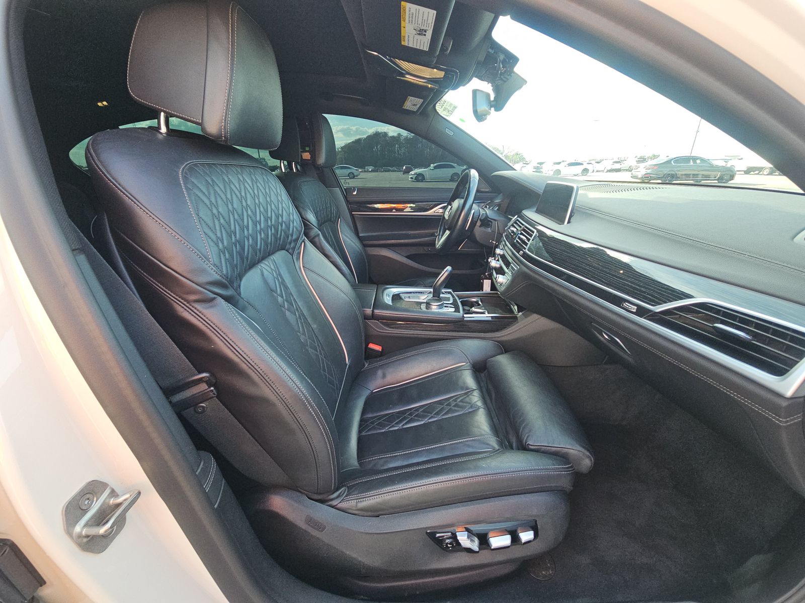 2022 BMW 7 Series 750i xDrive AWD