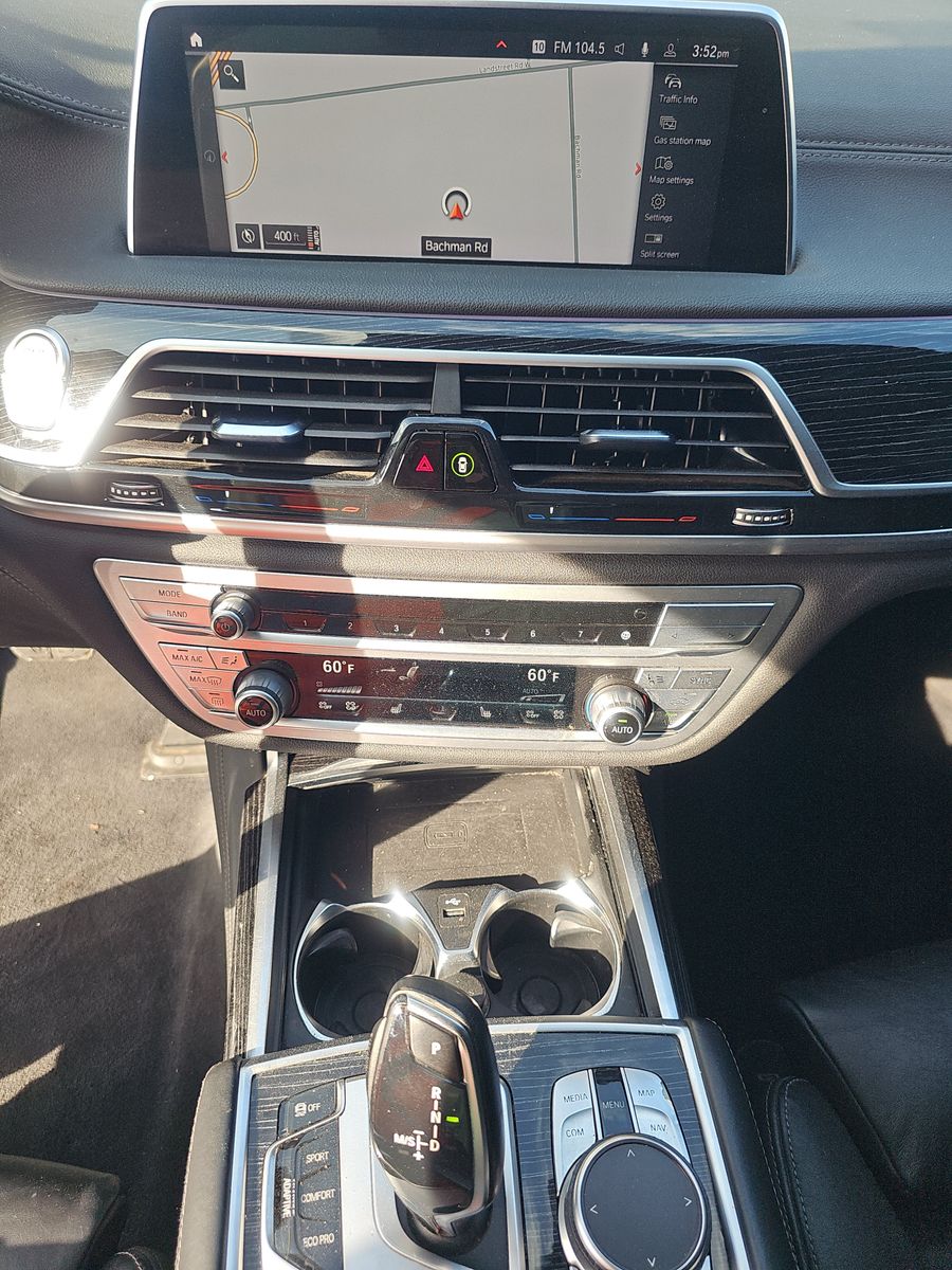 2022 BMW 7 Series 750i xDrive AWD