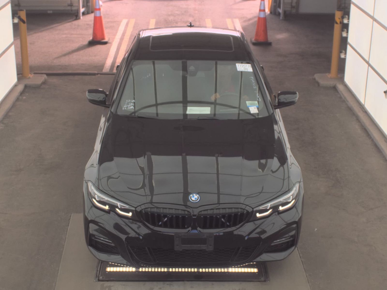 2022 BMW 3 Series 330e RWD