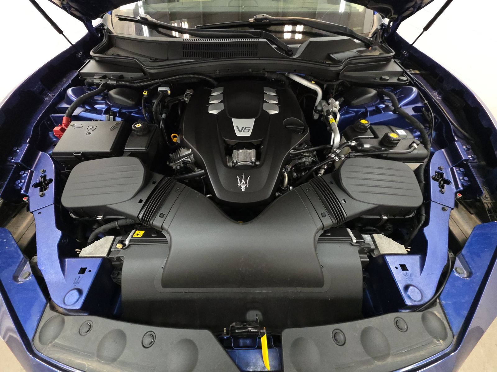 2015 Maserati Ghibli Base RWD