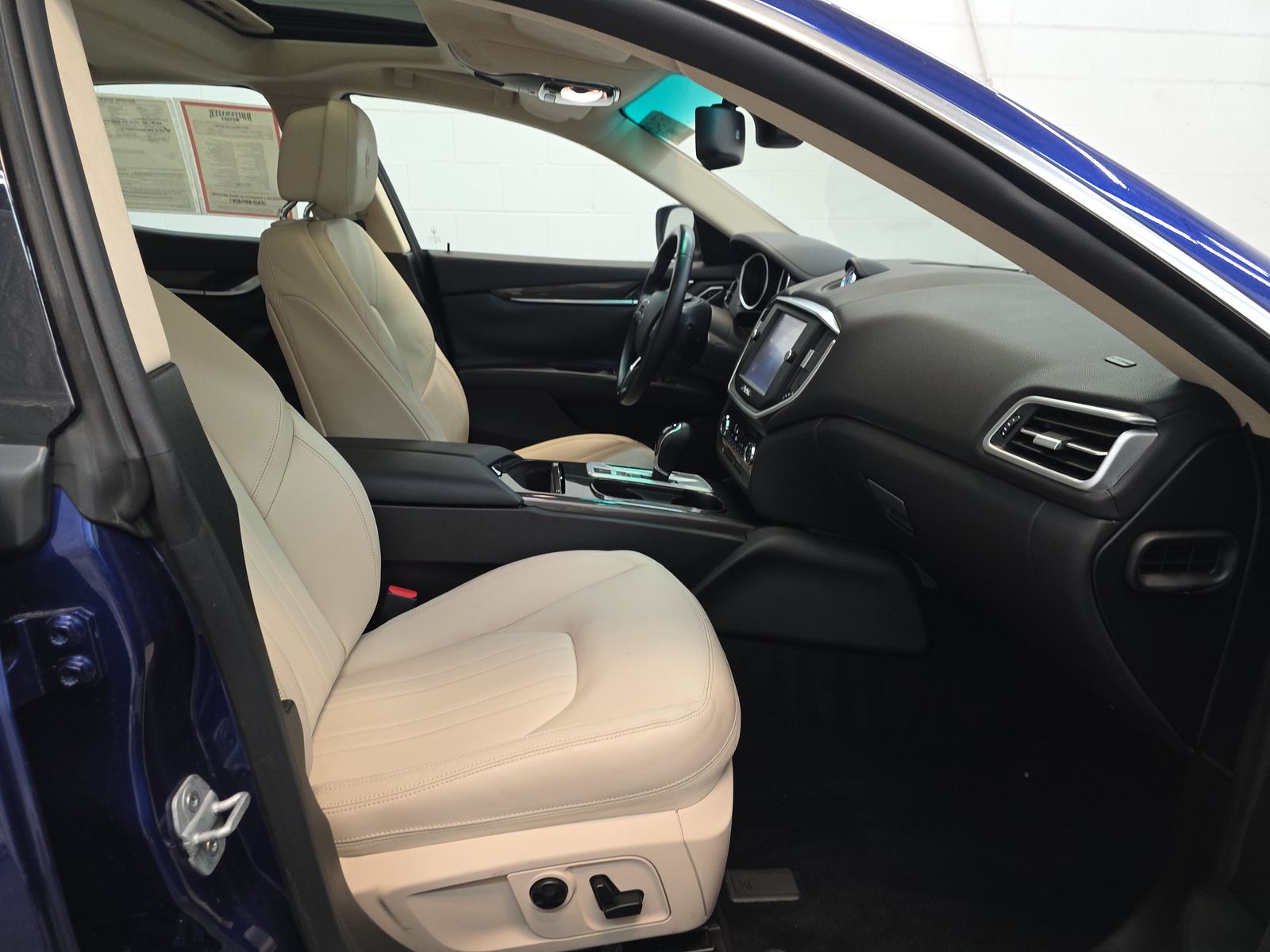 2015 Maserati Ghibli Base RWD