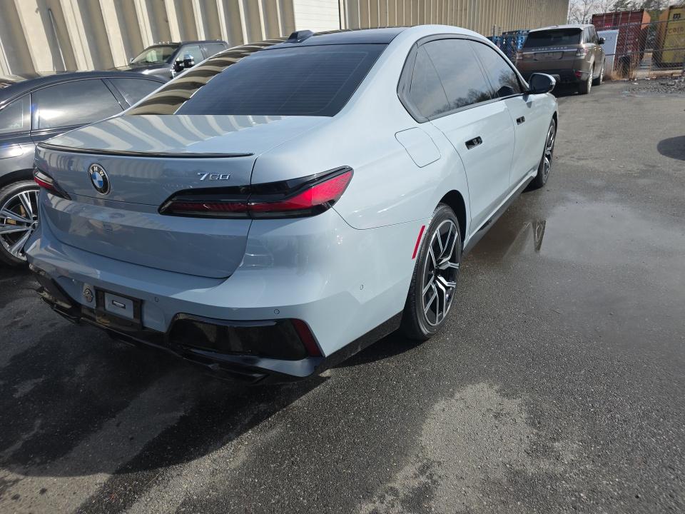 2023 BMW 7 Series 760i xDrive AWD