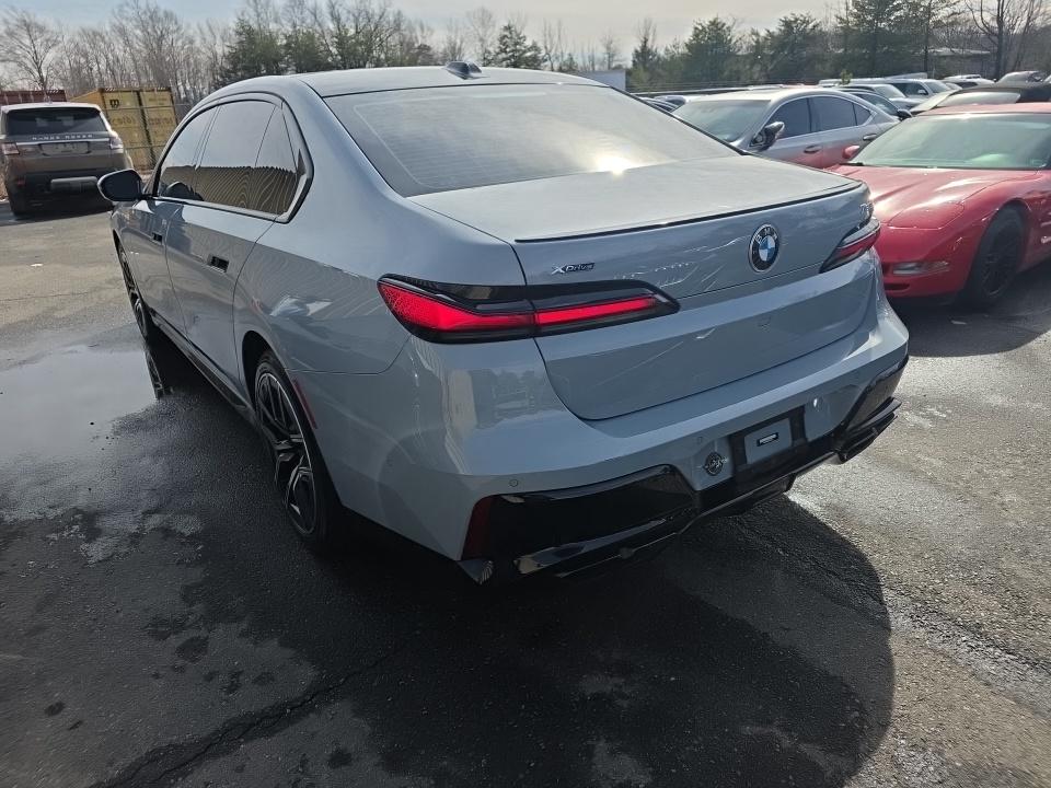 2023 BMW 7 Series 760i xDrive AWD