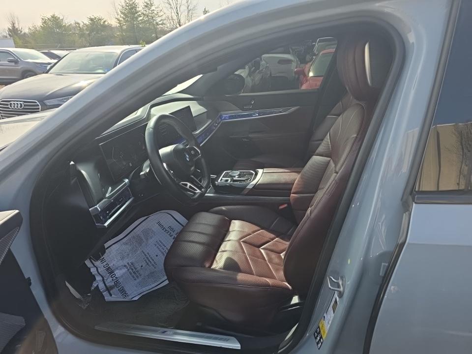 2023 BMW 7 Series 760i xDrive AWD