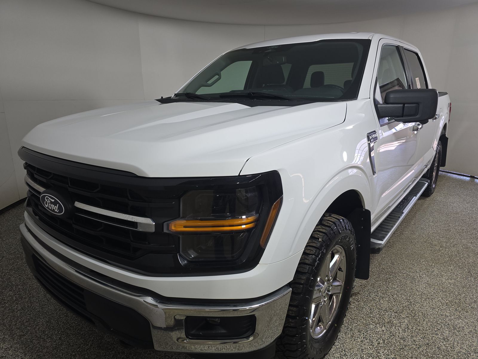 2024 Ford F-150 XLT AWD