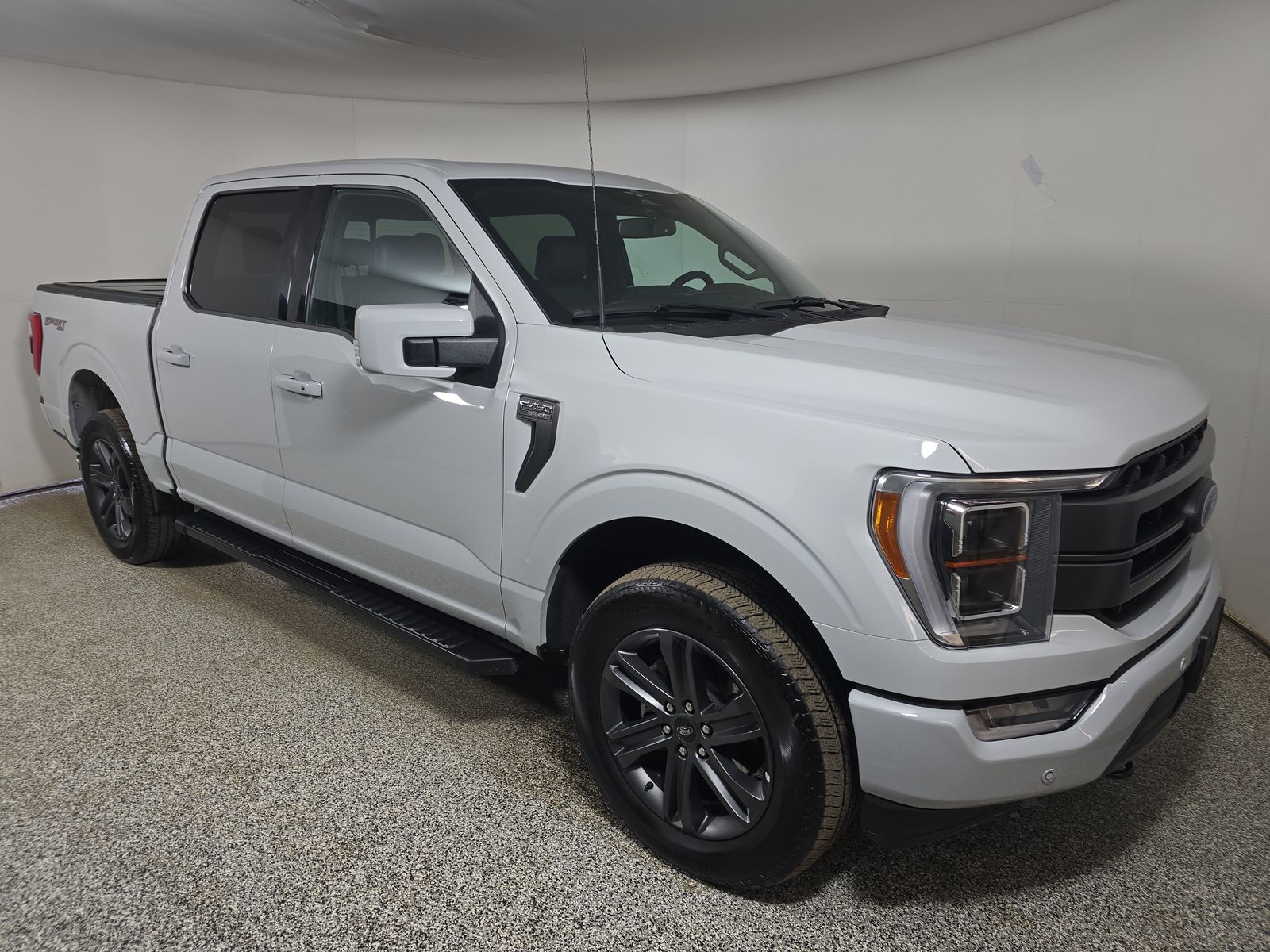 2023 Ford F-150 Lariat AWD