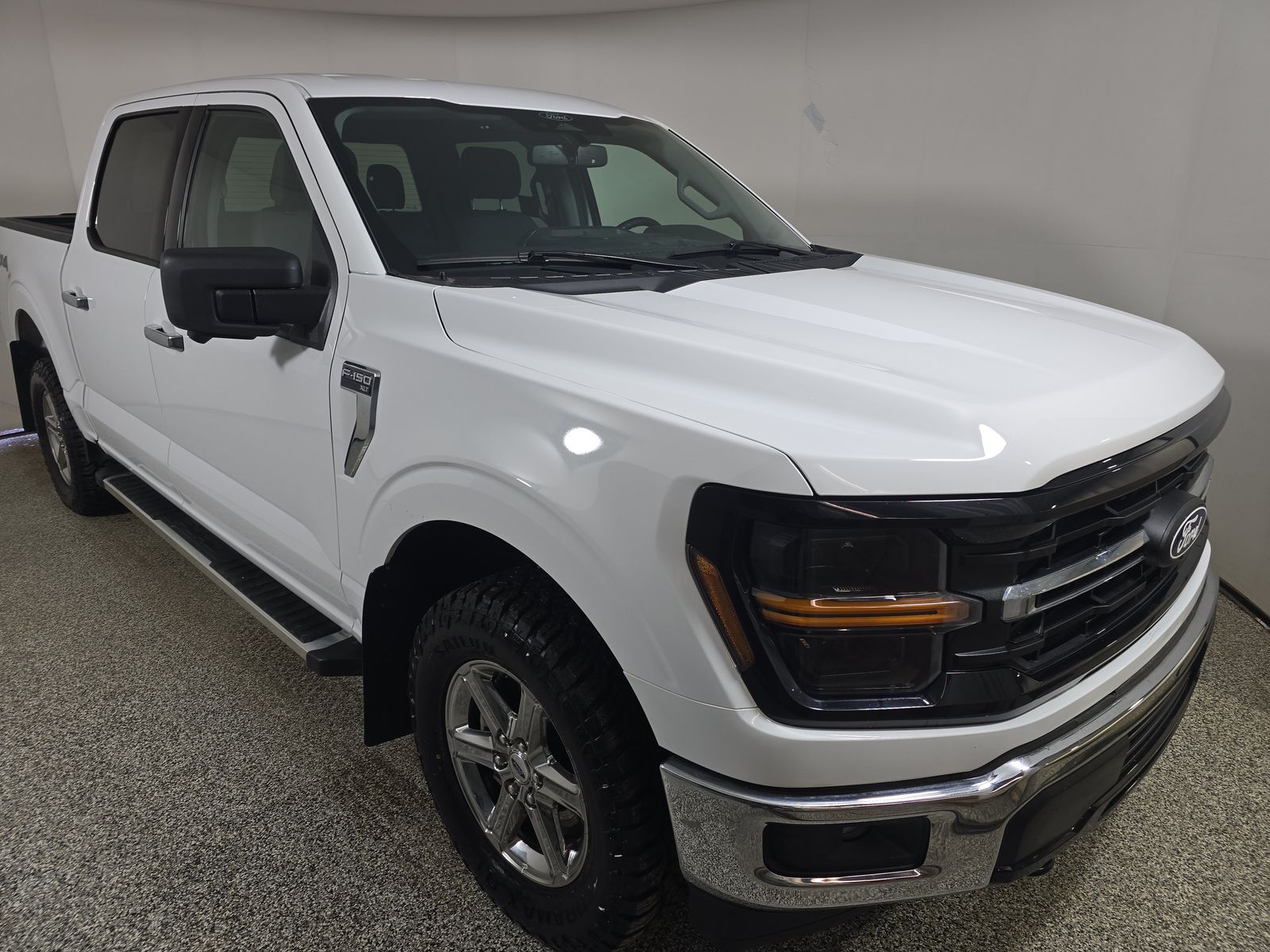 2024 Ford F-150 XLT AWD