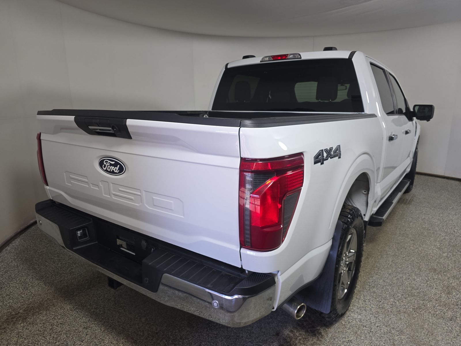 2024 Ford F-150 XLT AWD
