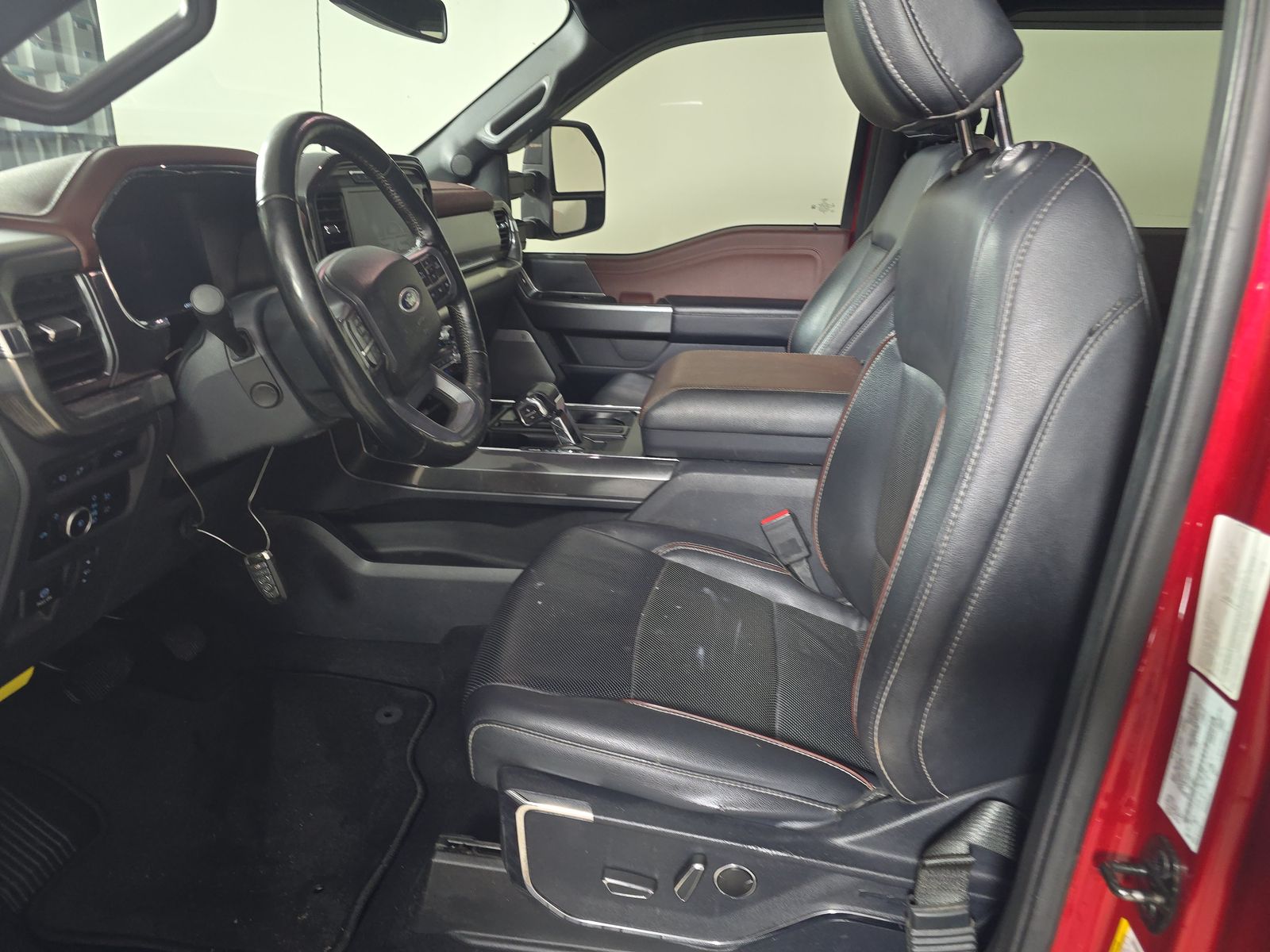 2023 Ford F-150 Lariat AWD