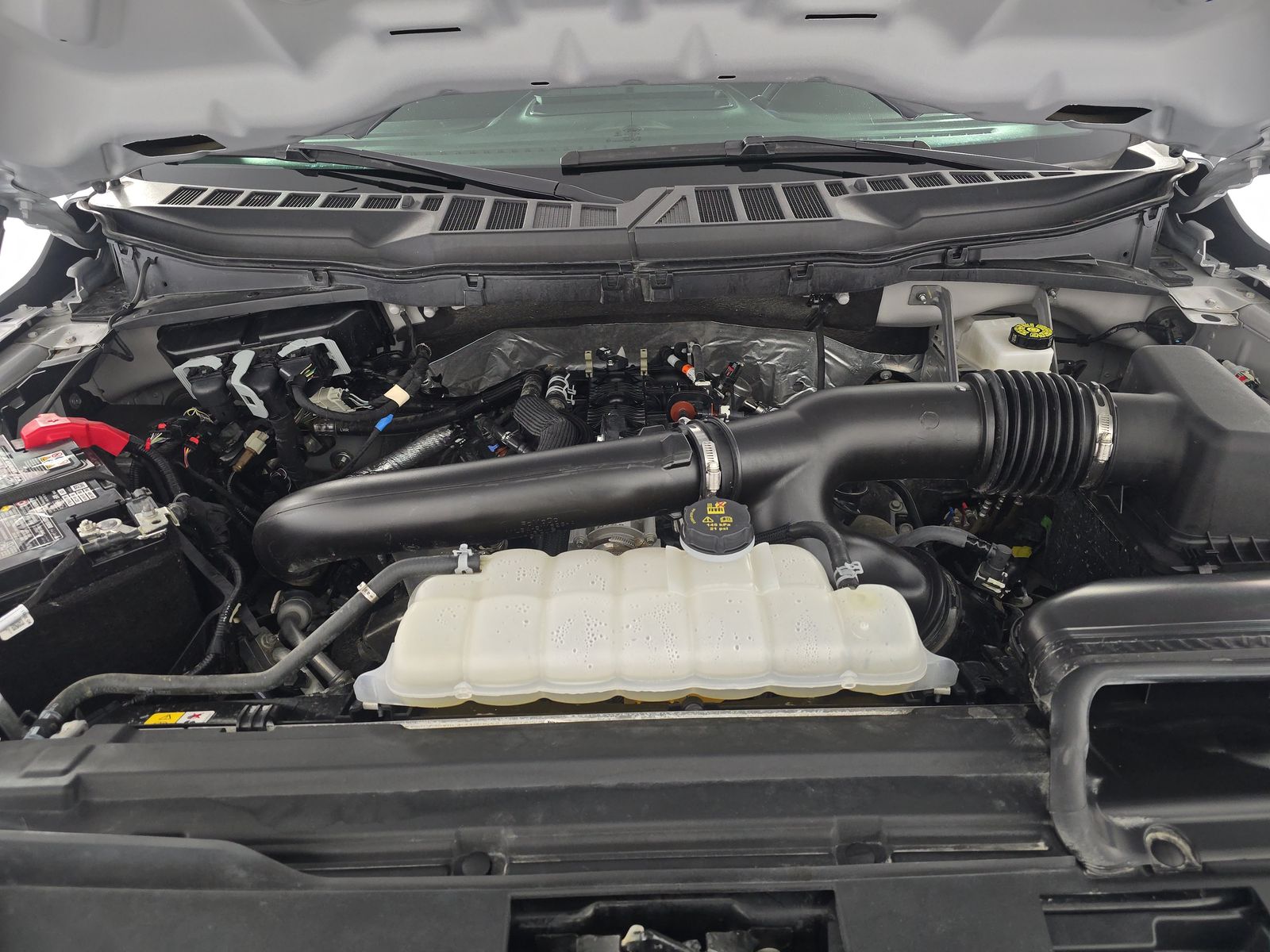 2025 Ford F-150 XLT AWD