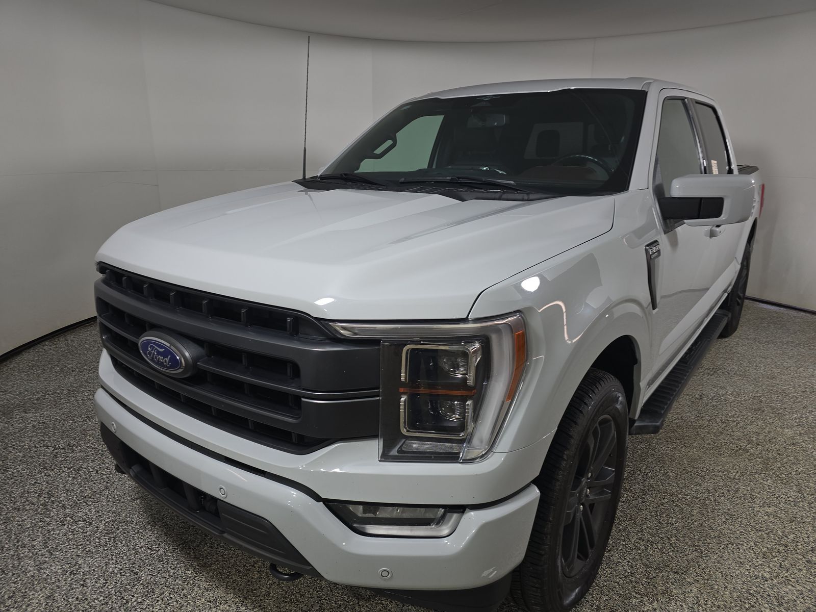 2023 Ford F-150 Lariat AWD