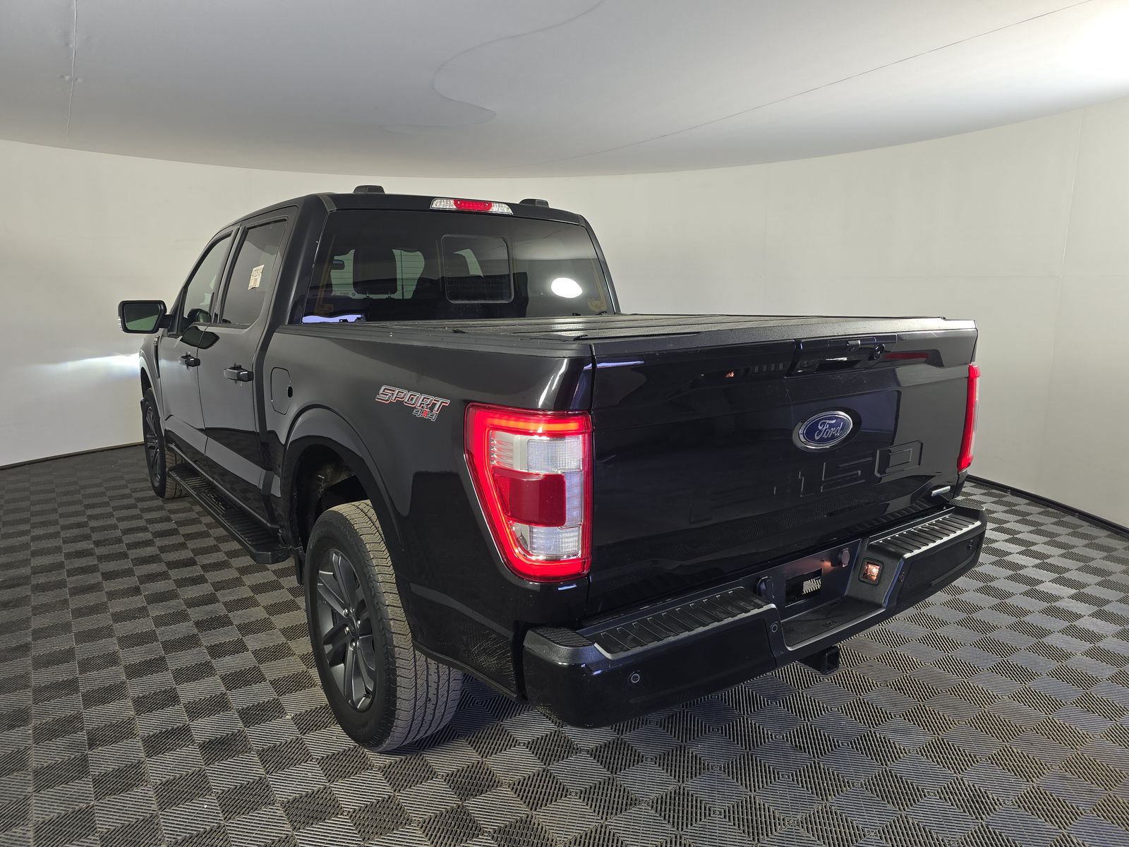2023 Ford F-150 Lariat AWD